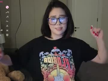 Ki_Mi Chaturbate stream image from February 20, 2025