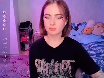 Shyfoxxxy Chaturbate stream image from February 20, 2025