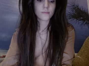 Alicetailorrr Chaturbate stream image from February 20, 2025