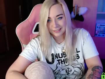 Henta1koi Chaturbate stream image from February 20, 2025