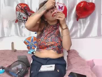 Amelie01bronw Chaturbate stream image from February 20, 2025