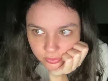 Gia_Is_Horny Chaturbate stream image from February 20, 2025