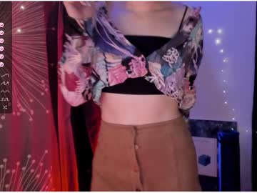 Moon__Girl Chaturbate stream image from February 20, 2025