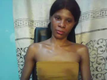 Luckymadequeen Chaturbate stream image from February 20, 2025
