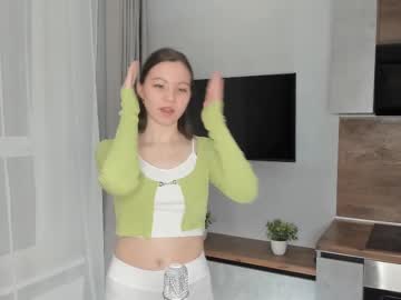 Lynetcantrell Chaturbate stream image from February 20, 2025