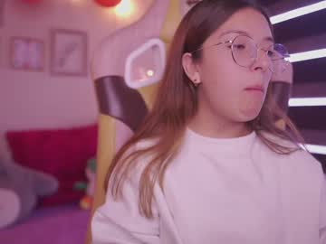 Milly_Kenner Chaturbate stream image from February 20, 2025