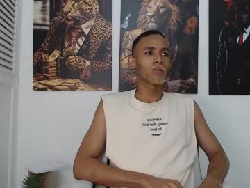 Bentowilliams Chaturbate stream image from February 20, 2025