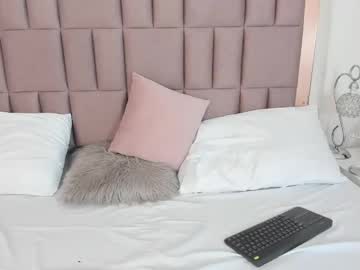 Miia_Palmerr Chaturbate stream image from February 20, 2025