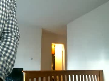 Alandcxxx Chaturbate stream image from February 20, 2025