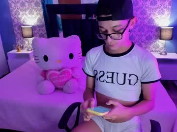 Codyxbaby Chaturbate stream image from February 20, 2025