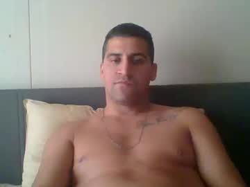 Enzoron Chaturbate stream image from February 20, 2025