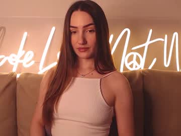 Frora08 Chaturbate stream image from February 20, 2025
