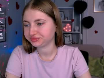 Julia_Love_Love Chaturbate stream image from February 20, 2025