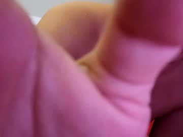 Rossa33 Chaturbate stream image from February 20, 2025