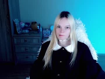 Emily_Nyaffe Chaturbate stream image from February 20, 2025