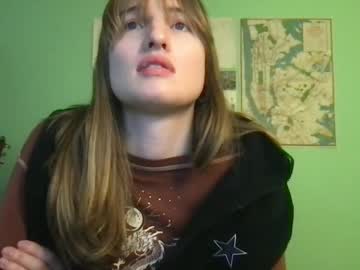 Esthergreyplus Chaturbate stream image from February 20, 2025