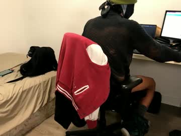 Horny_Christ Chaturbate stream image from February 20, 2025