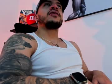 Liamreigns_ Chaturbate stream image from February 20, 2025