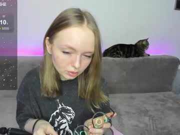 Shy_Suchka Chaturbate stream image from February 20, 2025