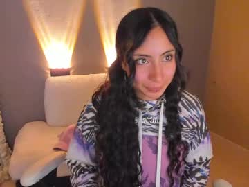 Amber_Curly Chaturbate stream image from February 20, 2025