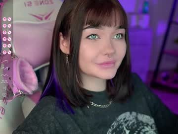 Babyroxynill Chaturbate stream image from February 20, 2025