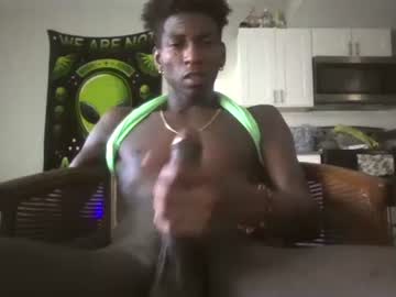 Kingnazo12 Chaturbate stream image from February 20, 2025