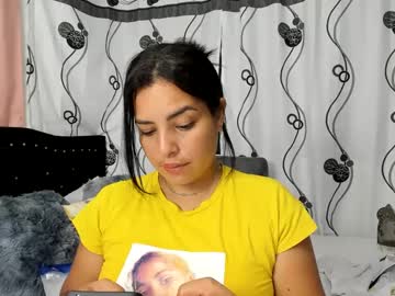 Sexymoom_ Chaturbate stream image from February 21, 2025