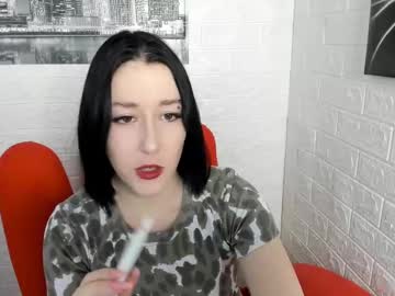 Adell_Berry Chaturbate stream image from February 21, 2025