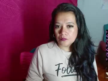 Mercy_Fox4u Chaturbate stream image from February 21, 2025