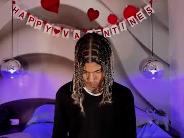 Maxim_Walker Chaturbate stream image from February 21, 2025