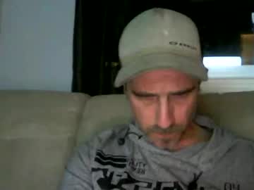 Fouraide42 Chaturbate stream image from February 21, 2025