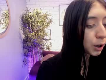 Miilu__1 Chaturbate stream image from February 21, 2025