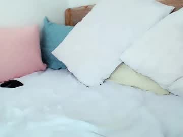 Blondiesweet Chaturbate stream image from February 21, 2025