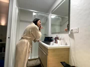 _Elena_Barra Chaturbate stream image from February 21, 2025