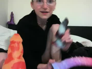 _Kinky_Curly_ Chaturbate stream image from February 21, 2025
