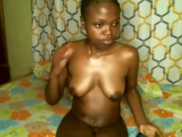 Prettybabe02 Chaturbate stream image from February 21, 2025