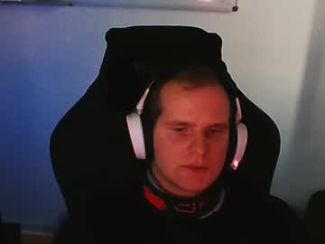 Croissant911 Chaturbate stream image from February 21, 2025