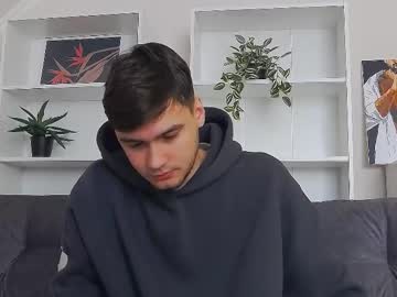 Ernest_Jones Chaturbate stream image from February 21, 2025