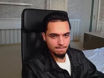 Leonardomicah Chaturbate stream image from February 21, 2025