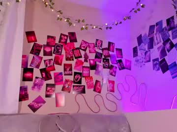 Luckysexydoll Chaturbate stream image from February 21, 2025