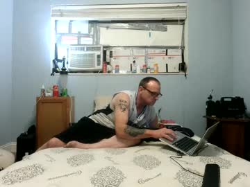 Buzzman628 Chaturbate stream image from February 21, 2025