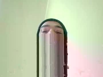 Gravanfranco12 Chaturbate stream image from February 21, 2025