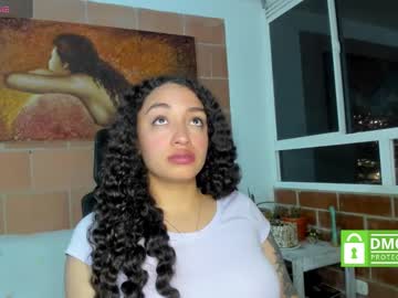 Dulce777_ Chaturbate stream image from February 21, 2025