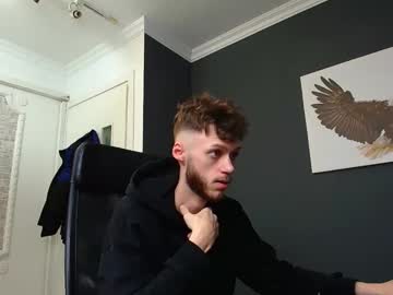 Kennethomar Chaturbate stream image from February 21, 2025