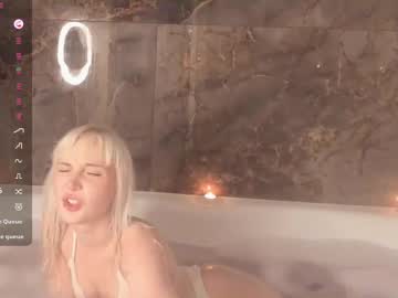 Milanaostin Chaturbate stream image from February 21, 2025