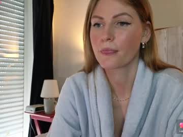 Misslucci Chaturbate stream image from February 21, 2025