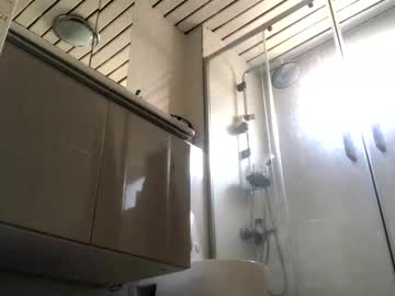 Mrhandsomelovee Chaturbate stream image from February 21, 2025
