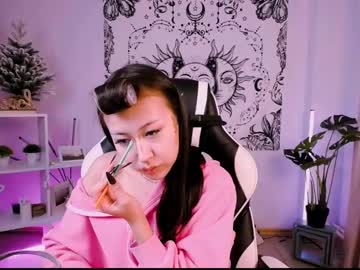Nellyclark Chaturbate stream image from February 21, 2025