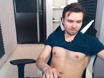 Alexspilner Chaturbate stream image from February 21, 2025