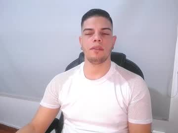 Anndyhardy11 Chaturbate stream image from February 21, 2025